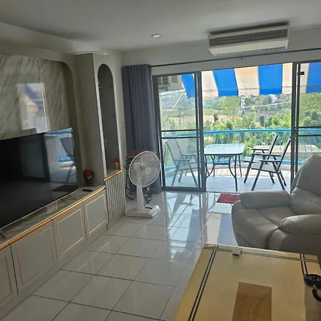Villa Germania Jomtien Beach Exterior photo